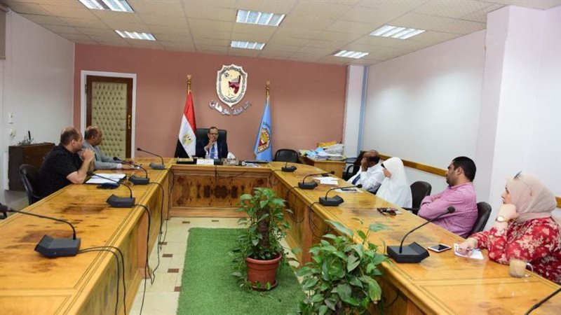 جانب من المناقشه