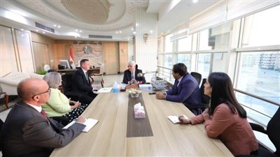 وزير التعليم العالي يبحث مع وفد جامعة ساوثهامبتون البريطانية التعاون العلمي والأكاديمي 