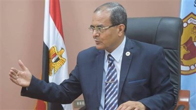 رئيس جامعة سوهاج يناقش آليات التعاون مع معهد تكنولوجيا المعلومات لإنتاج مقررات دراسية مشتركة