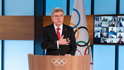 استقبال رسمي لرئيس الأولمبية الدولية في مطار القاهرة