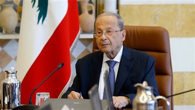 الرئيس اللبناني: نعمل على إزالة العراقيل السياسية أمام تشكيل الحكومة الجديدة