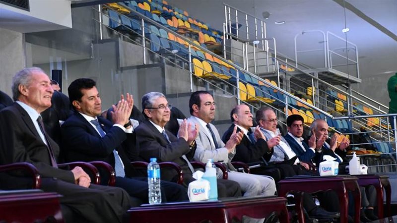 وزيرا الرياضة والكهرباء