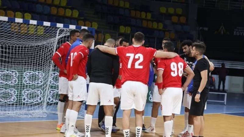 يد رجال الأهلي