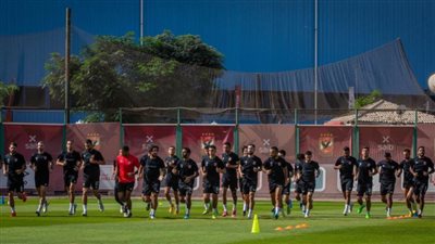 بالصور.. الأهلي يواصل تدريباته بالتتش استعدادًا للموسم المقبل