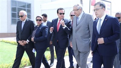 وزير الصحة يفتتح المجمع اللوجيستي المميكن لحفظ وتوزيع اللقاحات بشركة فاكسيرا