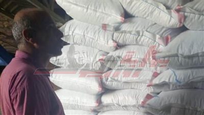 ضبط أعلاف مجهولة المصدر في كفر الشيخ