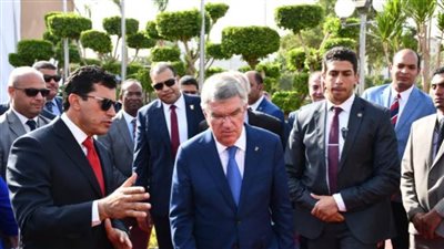 وزير الرياضة ورئيس اللجنة الأولمبية الدولية يصلان إلى مقر اللجنة الأولمبية المصرية