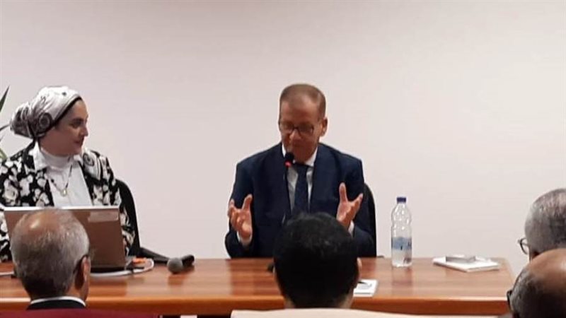 دكتور حازم خميس