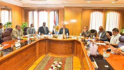 محافظ أسيوط محو أمية 32635 دارسًا العام الماضي