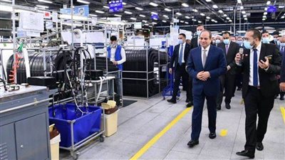 الرئيس السيسي يتفقد المنطقة الحرة العامة بمدينة نصر× 12 صورة