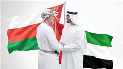 رئيس الإمارات يصل مسقط في زيارة دولة إلى سلطنة عُمان