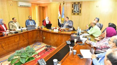 محافظ أسيوط يشهد تقييم المشروعات لاختيار 6 منها على مستوى المحافظة بمبادرة المشروعات الخضراء الذكية