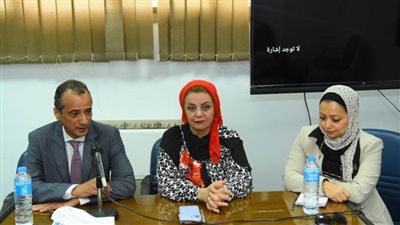 رئيس جامعة أسيوط يؤكد أهمية ترسيخ مفهوم حقوق الإنسان والمواطنة داخل الجامعة