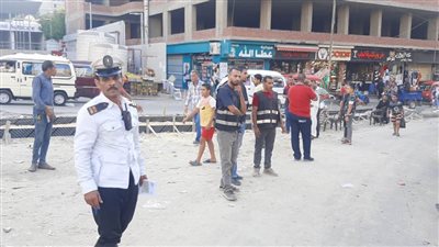 تعديل محاور المرور ووضع نقطة تمركز ثابتة بمدخل الهانوفيل بالإسكندرية 