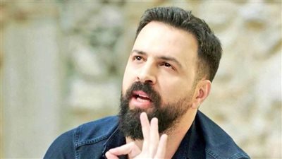 تيم حسن يعرض مكافأة لمن يساعده في إخراج أمواله من البنوك اللبنانية