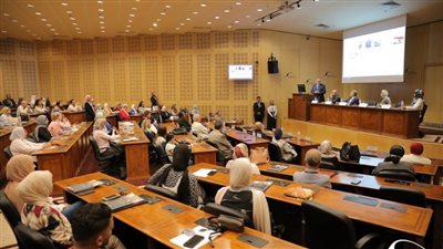 مدير مكتبة الإسكندرية يفتتح 