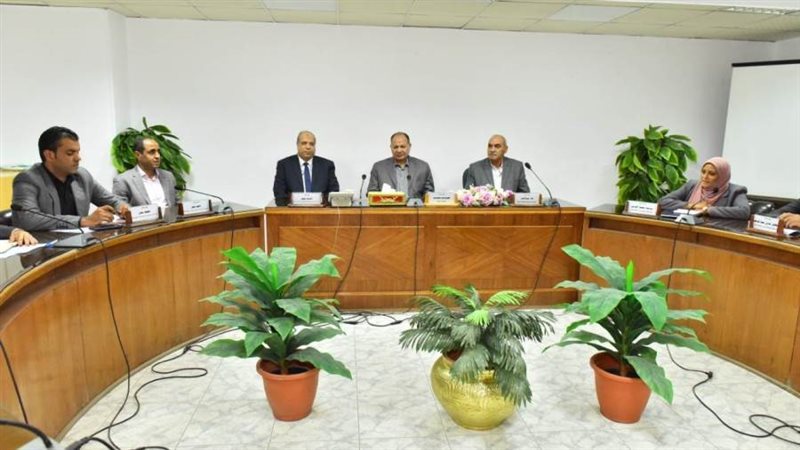 لجنة تقويم الأداء