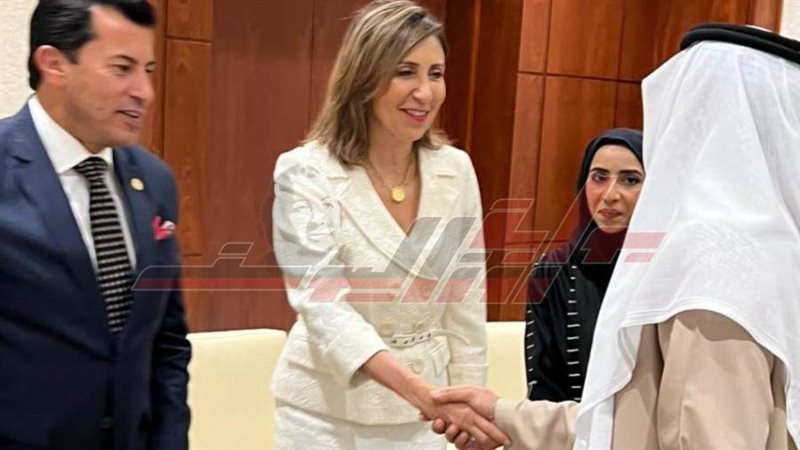 وزيرة الثقافة تشارك