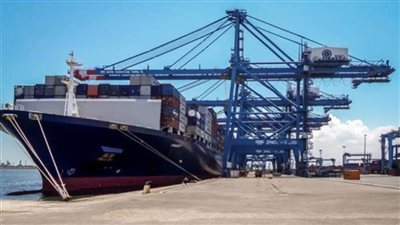 تداول 18 سفينة للحاويات والبضائع في ميناء دمياط