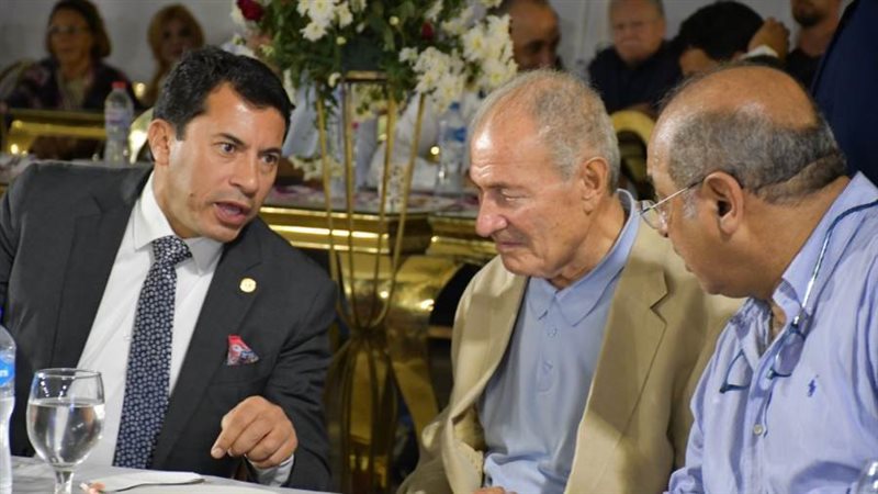 د. أشرف صبحي