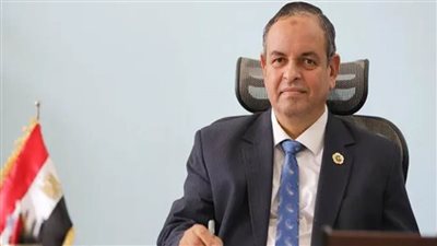 تجديد تعيين الشحات الغتوري رئيسا لمصلحة الجمارك