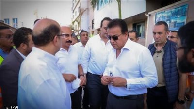 وزير الصحة يتفقد مستشفيي الرمد والمسلة التخصصي بأسوان