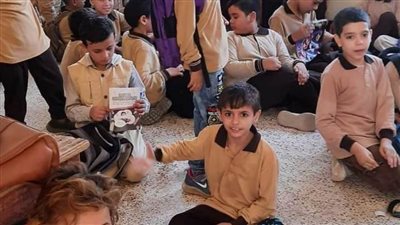 القليوبية توضح حقيقة افتراش طلاب مدرسة ابتدائية بشبين القناطر أرضًا  