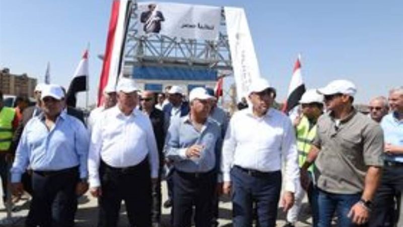 رئيس الوزراء أمام