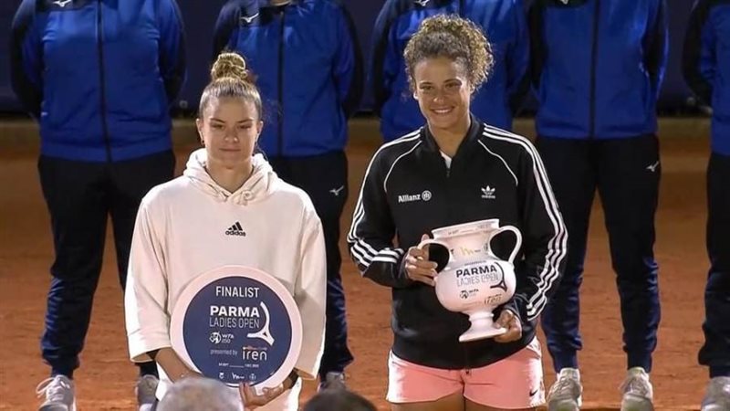 ميار الشريف