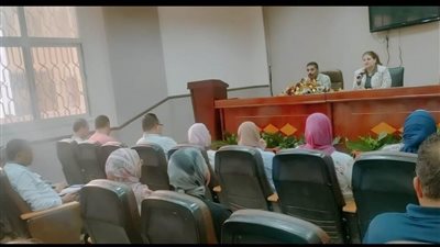 وكيل الشباب والرياضة بالإسكندرية تناقش استعدادات الاحتفال بالمولد النبوي الشريف  