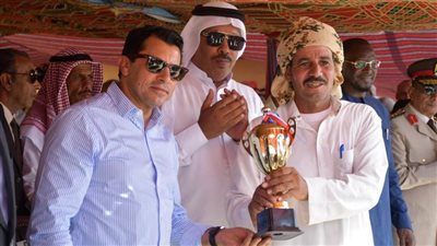 وزير الرياضة ومحافظو الوادي الجديد ومطروح والسويس يشهدون مهرجان الهجن الدولي 