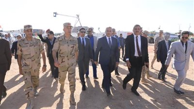 محافظ سوهاج ورئيس أركان 