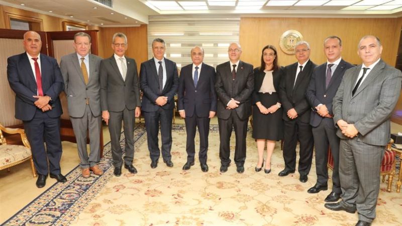 وزير العدل يستقبل