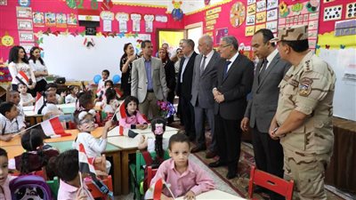 محافظ المنيا يفتتح المدرسة الرسمية للغات بمركز أبوقرقاص استجابة لأهالي المركز