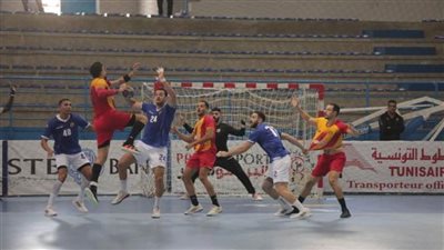 الأهلي يتقدم على الترجي في البطولة الأفريقية لكرة اليد في الشوط الأول