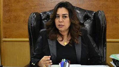 محافظ دمياط: مؤسسات الدولة تعمل على تقديم الدعم لأسر الشهداء تقديرًا لهم