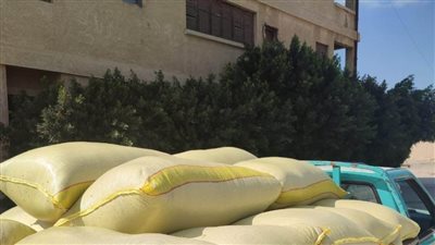 ضبط سيارتين مُحملين بـ3 أطنان أرز محلي غير مصحوبة بالمستندات بالبحيرة