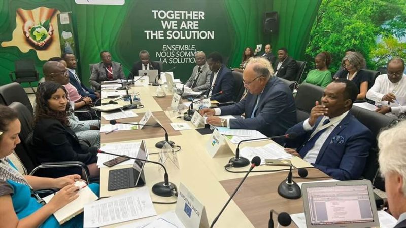 مشاركة شكري في منتدى