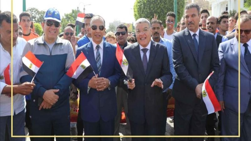 محافظ المنيا يقود