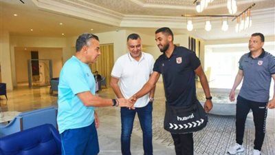 شهاب عبدالله ينضم لبعثة رجال يد الأهلي في تونس