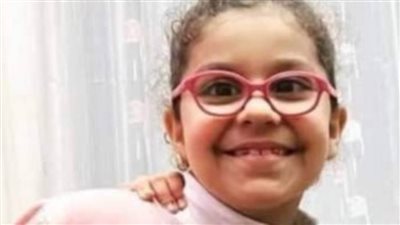 استمرار حبس مدربي سباحة وموظف في واقعة غرق طفلة بالعاشر 15 يومًا