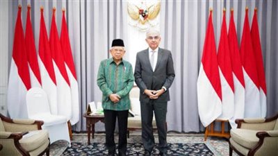 نائب الرئيس الإندونيسي يستقبل السفير المصري في جاكرتا