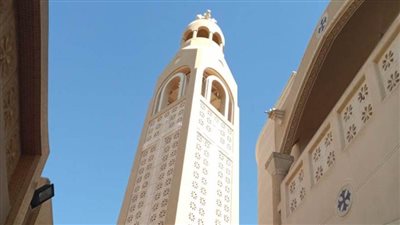 في ساعة الصفر.. أجراس الكنائس تدق احتفالًا بـ ذكرى نصر 