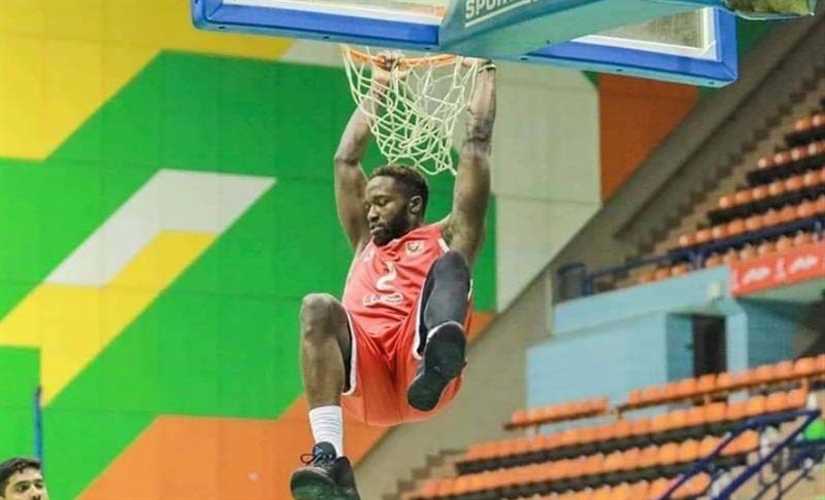 سلة الأهلي تواصل تفوقها على الزمالك وتنهي الربع الثالث بالتفوق