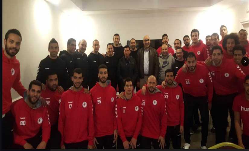 رسالة وزير الرياضة لأبطال منتخب مصر لكرة اليد بفندق الإقامة في تونس