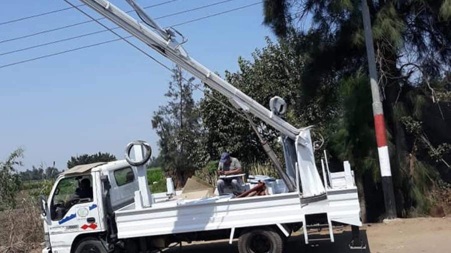 أعمال صيانة الإنارة