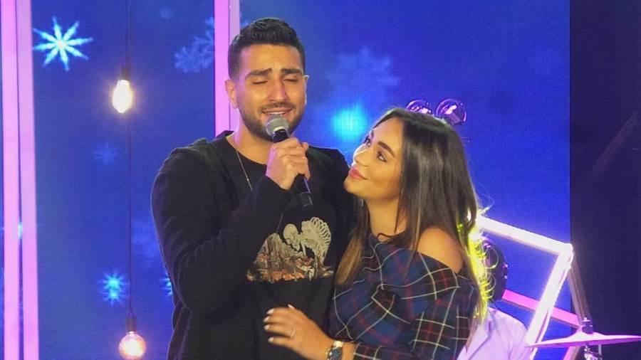 محمد الشرنوبي وزوجته