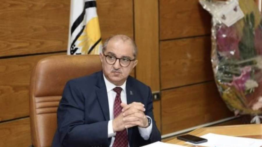 الدكتور طارق الجمال رئيس جامعة أسيوط
