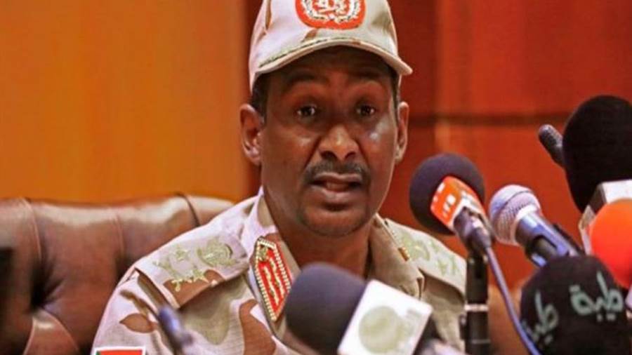 نائب رئيس مجلس السيادة الانتقالي بالسودان الفريق أول محمد حمدان دقلو