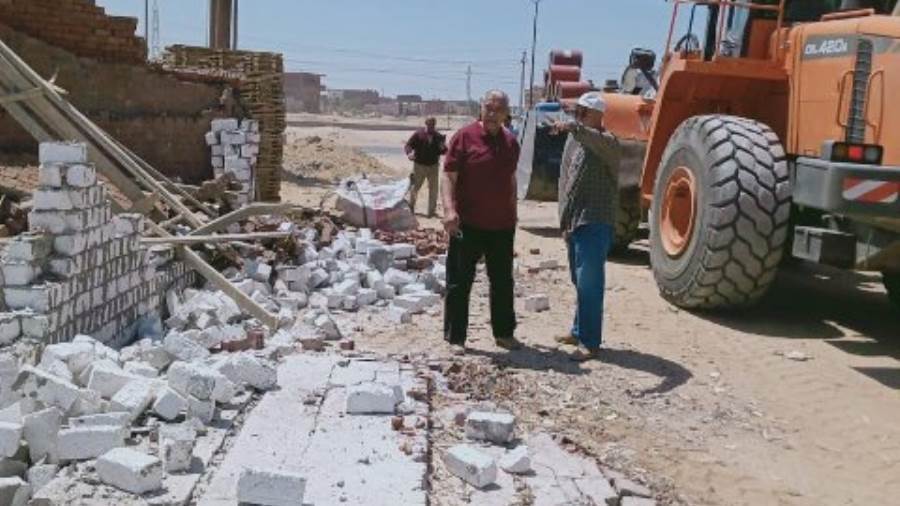 إزالة التعديات علي الأراضى الزراعية